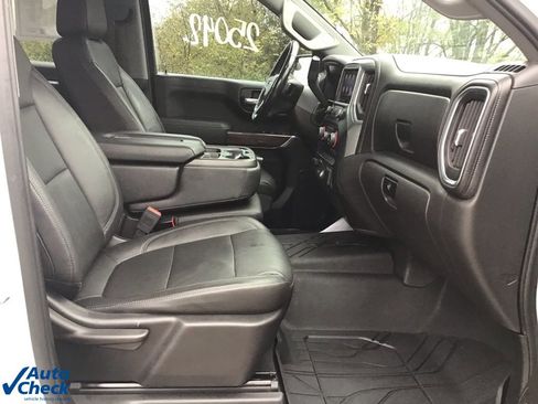 Used 2019 Chevrolet Silverado 1500 LT w/ Texas Edition image 23