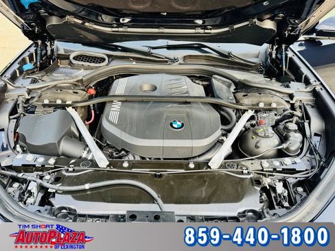 Used 2025 BMW 740i xDrive w/ Premium Package AWD/4WD image 19