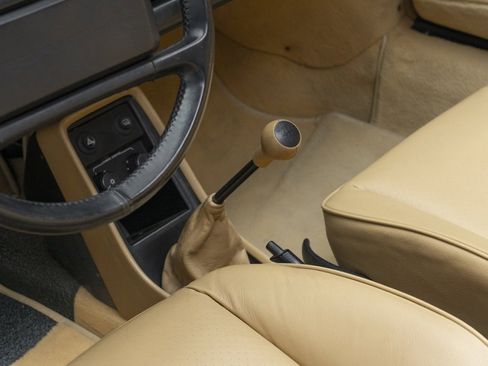 Used 1987 Porsche 911 Carrera image 3