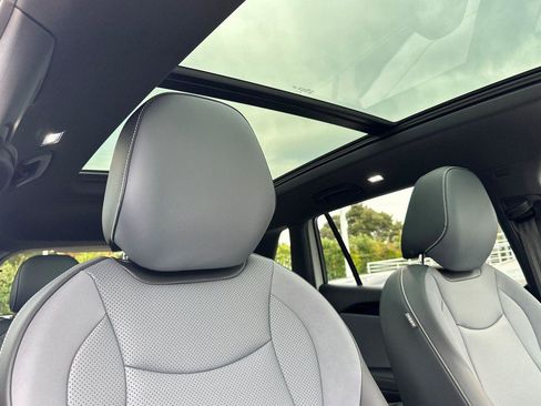 New 2026 Volkswagen Tiguan SE R-Line image 16