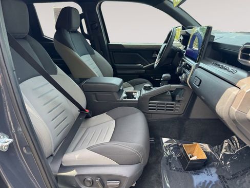 Used 2024 Toyota Tacoma TRD Sport AWD/4WD image 15