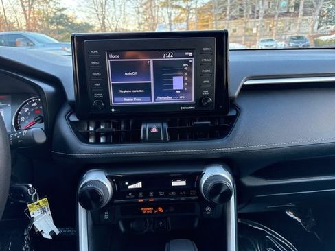 Certified 2022 Toyota RAV4 LE image 17