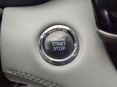 Used 2022 Toyota Highlander Limited image 62