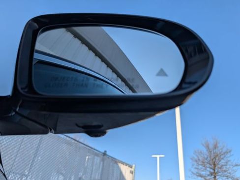 Used 2019 Mercedes-Benz E 300 4MATIC image 29