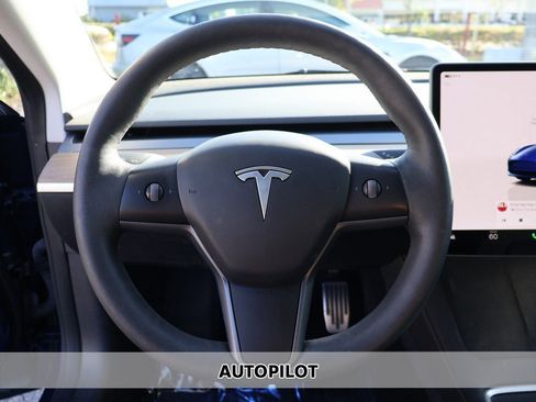 Used 2023 Tesla Model 3 Long Range image 3