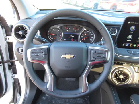 New 2025 Chevrolet Blazer LT image 16