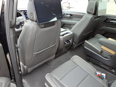 New 2026 Chevrolet Tahoe Premier AWD/4WD image 7