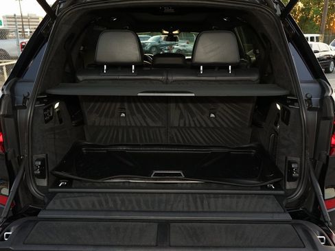 Used 2021 BMW X7 M50i image 35