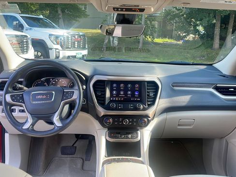 Used 2022 GMC Acadia Denali w/ Denali Ultimate Package AWD/4WD image 26