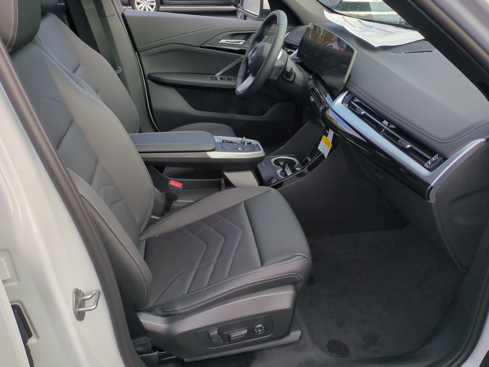 Certified 2026 BMW X1 xDrive28i w/ Convenience Package AWD/4WD image 32