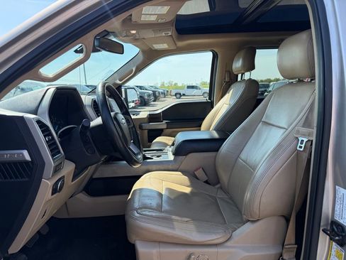 Used 2017 Ford F150 Lariat w/ Equipment Group 502A Luxury image 5