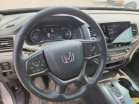 Used 2023 Honda Passport EX-L image 9