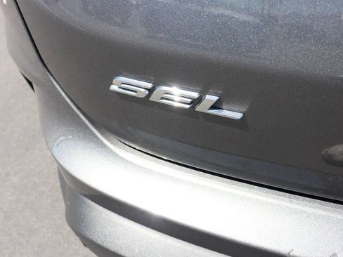 Used 2024 Ford Edge SEL AWD/4WD image 6