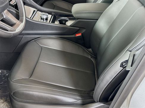 New 2026 Jeep Grand Cherokee Limited AWD/4WD image 14