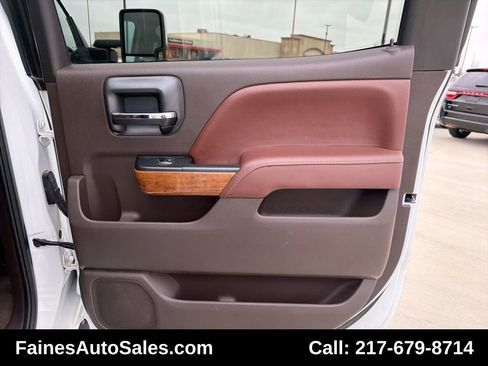 Used 2016 Chevrolet Silverado 2500 High Country w/ Duramax Plus Package image 87
