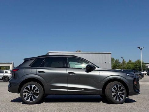 New 2026 Audi Q3 quattro 2.0T AWD/4WD image 5