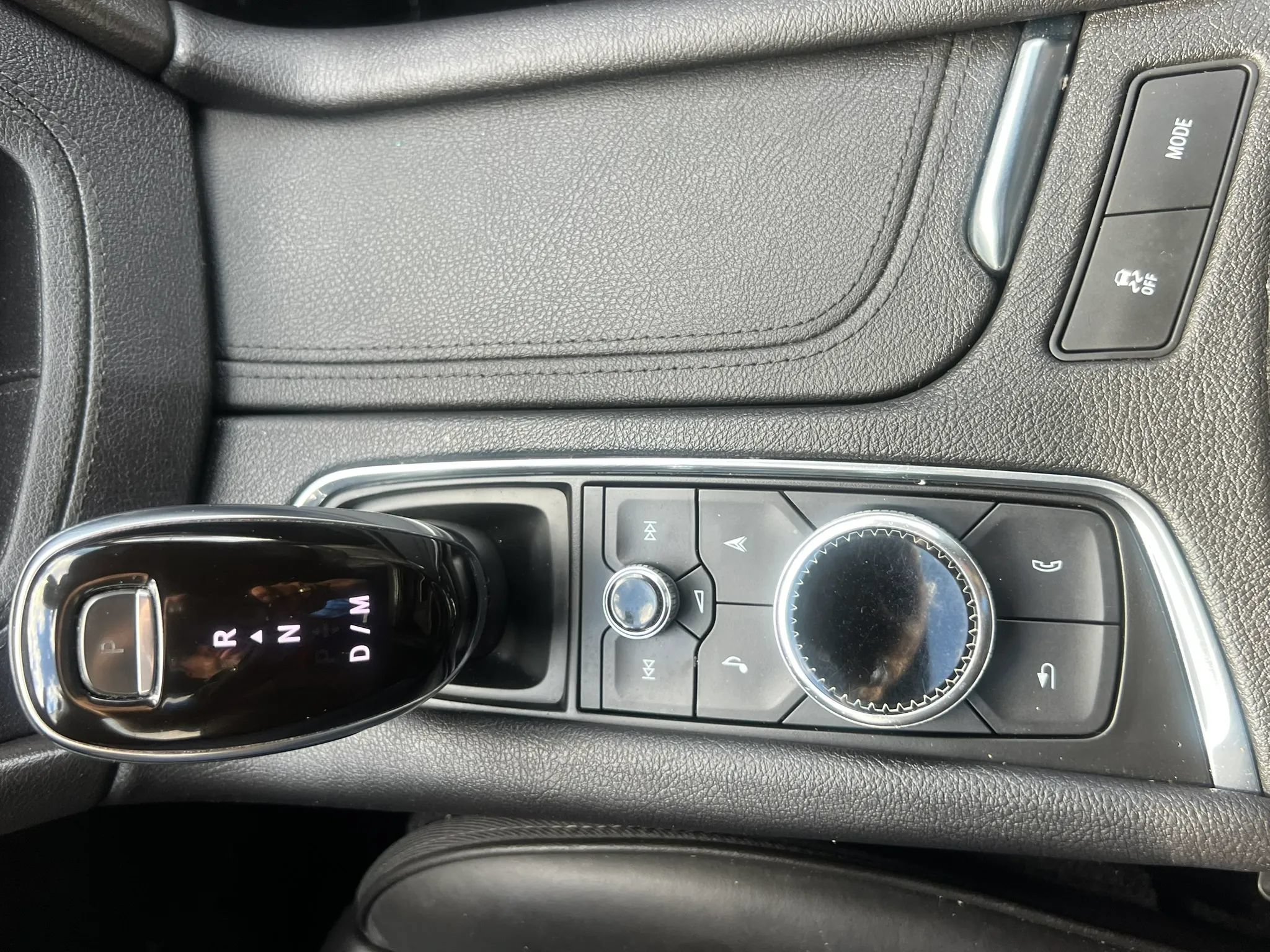 Used 2020 Cadillac XT6 Premium Luxury w/ Platinum Package AWD/4WD image 26