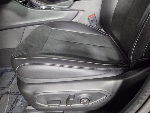 New 2026 Jeep Grand Cherokee Altitude RWD image 11