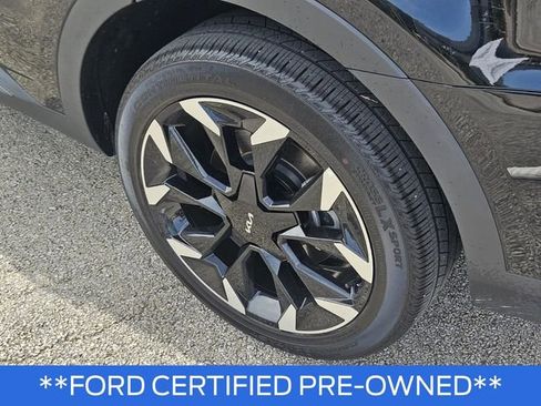 Used 2024 Kia Sorento EX w/ Panoramic Sunroof Package FWD image 7