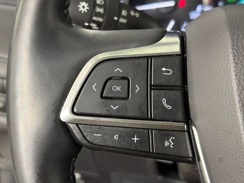 Used 2021 Toyota Highlander Limited FWD image 27