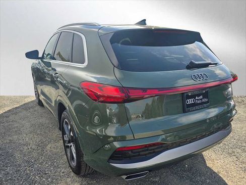 New 2025 Audi Q5 Prestige image 5