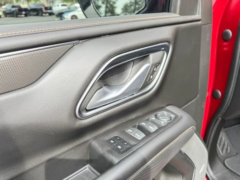 Used 2022 GMC Yukon AT4 AWD/4WD image 11