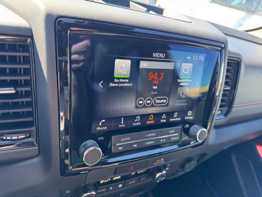 Used 2023 Nissan Frontier PRO-4X w/ Technology Package AWD/4WD image 16