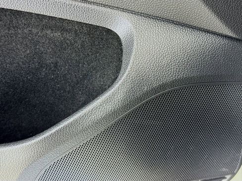 Used 2015 Volkswagen GTI S FWD image 21