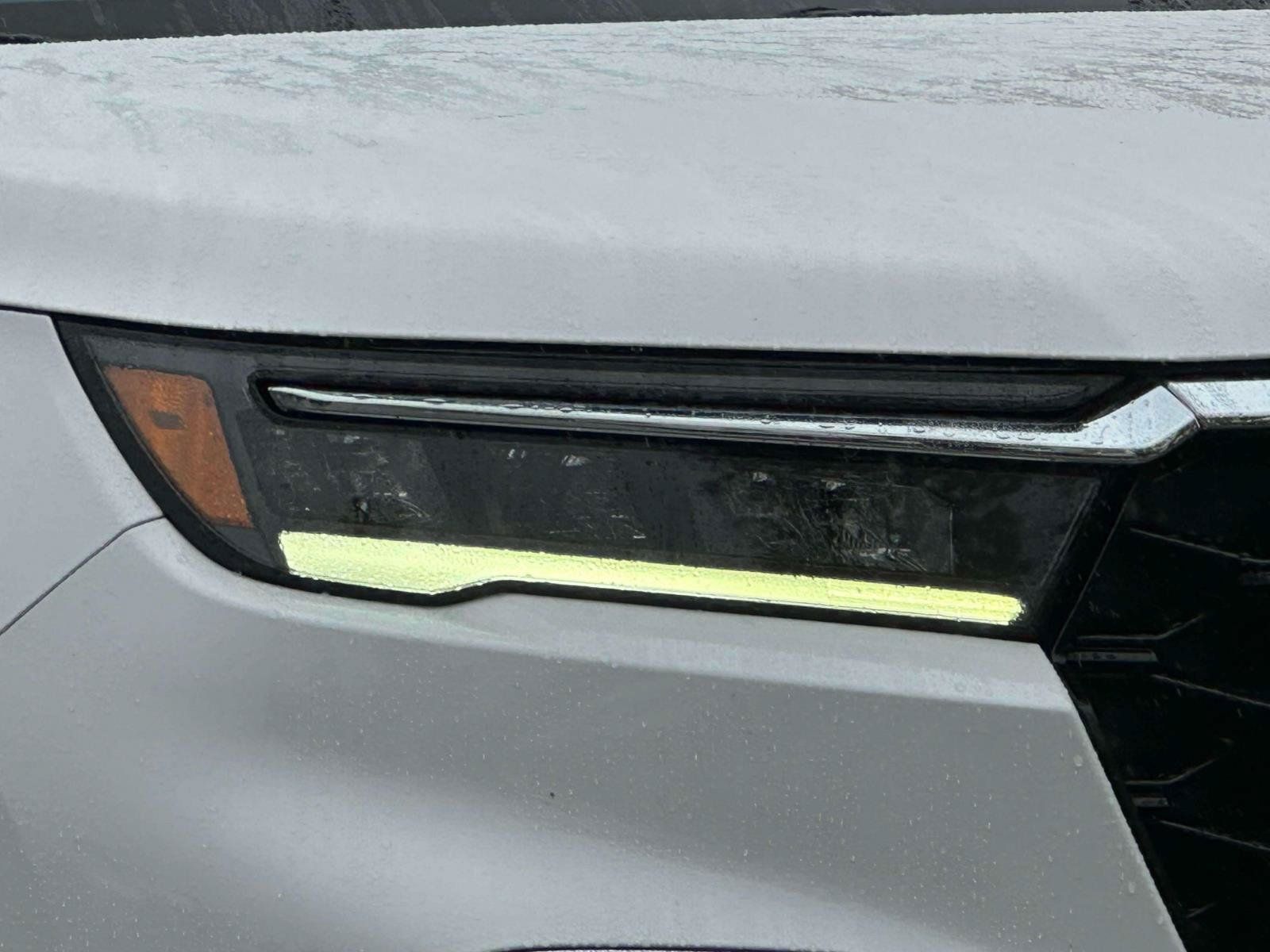 Used 2023 Honda Pilot Elite image 8