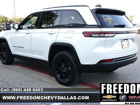 Used 2024 Jeep Grand Cherokee Altitude RWD image 35