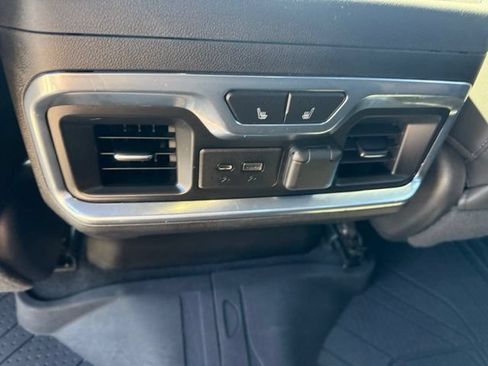 Used 2020 Chevrolet Silverado 1500 High Country w/ Technology Package AWD/4WD image 15