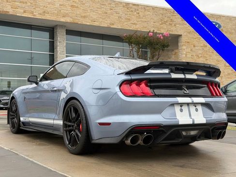 Used 2022 Ford Mustang Shelby GT500 w/ Technology Package RWD image 11