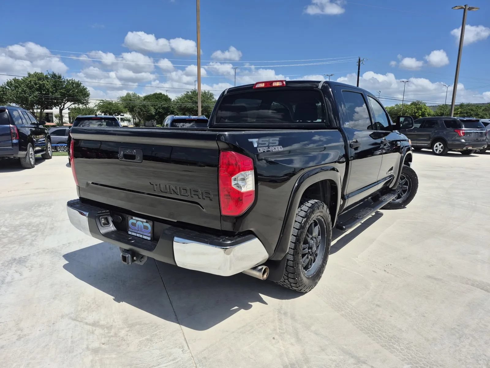 Used 2015 Toyota Tundra SR5 w/ SR5 Upgrade Package RWD image 6