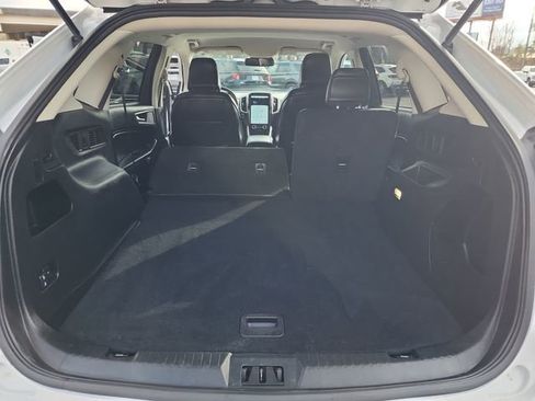 Used 2024 Ford Edge SEL image 30