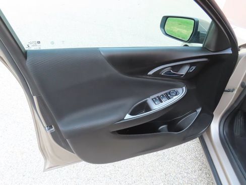 Certified 2024 Chevrolet Malibu LT FWD image 22