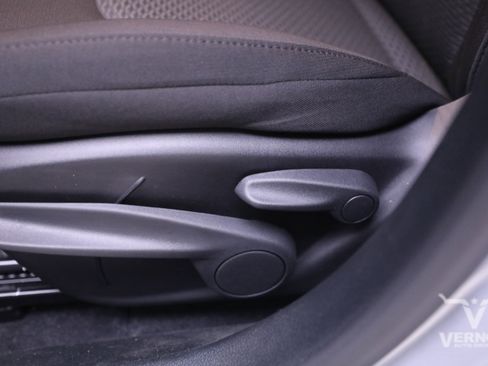 New 2025 Jeep Compass Sport image 14