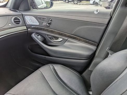 Used 2020 Mercedes-Benz S 450 Sedan image 17