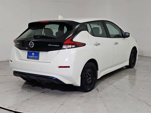 Used 2022 Nissan Leaf S image 6