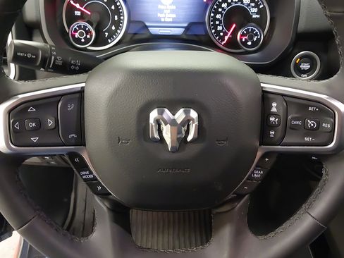 Used 2025 RAM 1500 Big Horn AWD/4WD image 35