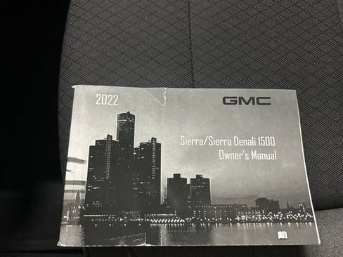 Used 2022 GMC Sierra 1500 Elevation image 31