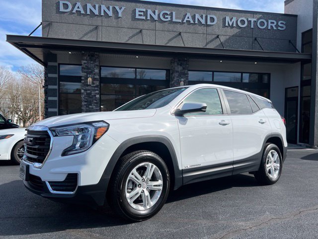 Used 2024 GMC Terrain SLE AWD/4WD image 14
