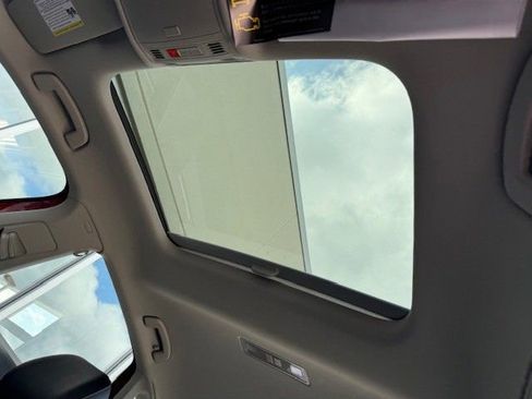 New 2025 Volkswagen Jetta SE image 32