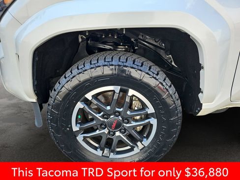 Used 2024 Toyota Tacoma TRD Sport w/ TRD Sport Upgrade Package RWD image 41