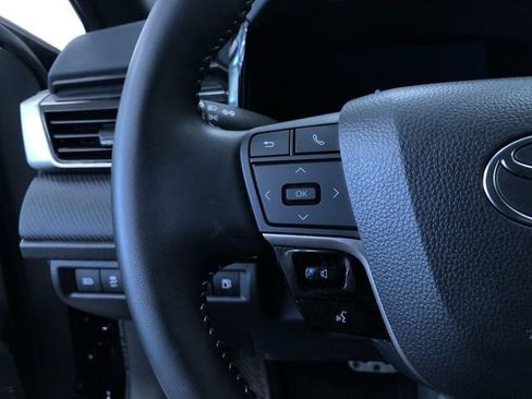 Certified 2025 Toyota Camry SE image 25