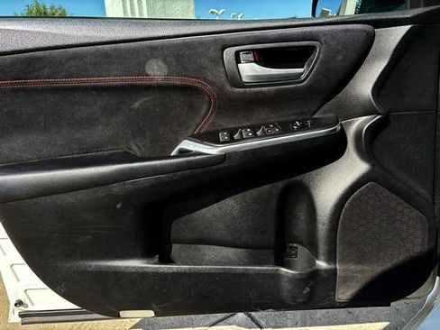 Used 2017 Toyota Camry XSE w/ Moonroof Package image 11