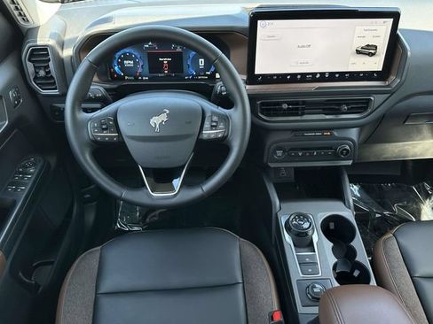 Used 2025 Ford Bronco Sport Outer Banks w/ Outer Banks Tech Package+ AWD/4WD image 13