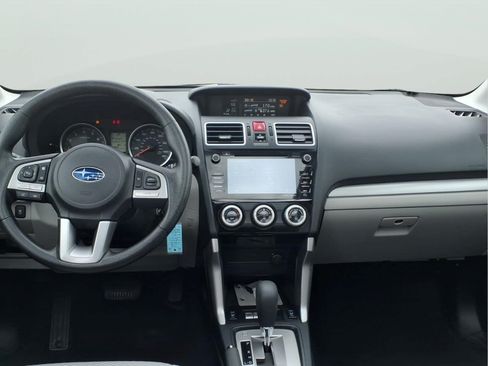 Used 2018 Subaru Forester 2.5i Premium w/ All-Weather Package AWD/4WD image 11
