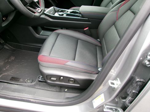 New 2026 Chevrolet Equinox RS image 11