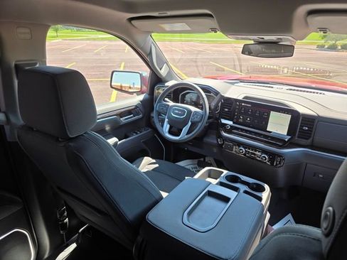 New 2026 GMC Sierra 1500 SLE w/ Preferred Package image 23
