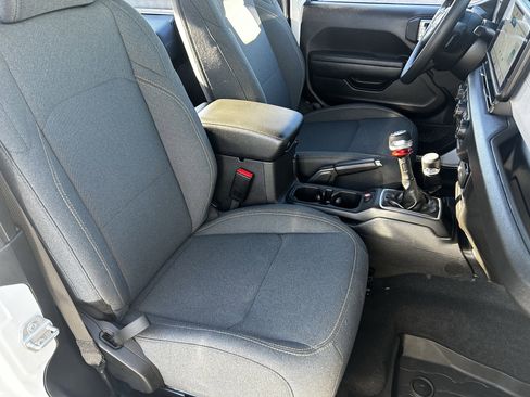 Used 2025 Jeep Wrangler Sport image 9